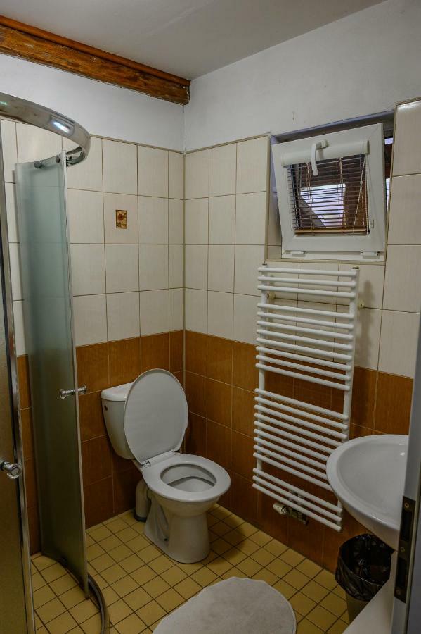 Penzion Tyra Trinec Eksteriør billede